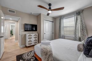 Chic Riverfront apartment in downtown San Marco