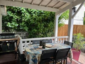 Maisons de vacances ARCACHON CENTRE 6 mn de la plage a pied 4 chambres 8 couch : photos des chambres