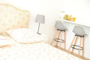 Sejours chez l'habitant Beautiful decorated Classy Appartment : photos des chambres