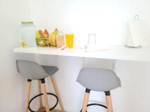 Sejours chez l'habitant Beautiful decorated Classy Appartment : photos des chambres