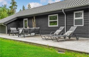 Three-Bedroom Holiday Home In Blavand