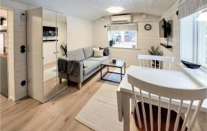 Lovely Home In Ludvigsborg With Kitchen