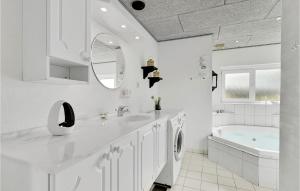 Holiday Home Bjerregårdsvej Hvide Sande Denm Xa