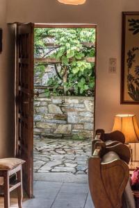 Calliopes Stone Manor