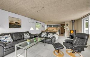 Four-Bedroom Holiday Home In Hemmet