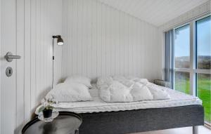 Stunning Home In Løkken With Wifi