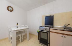 Nice Apartment In Starigrad