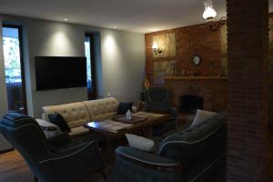 Velio Guest House