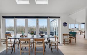 Five-Bedroom Holiday Home Løkken With A Room Hot Tub 04