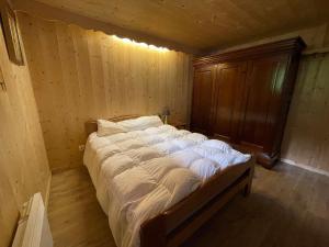 Chalets Chalet spacieux avec garage prive, animaux acceptes, terrasse et jardin, ideal pour familles ! - FR-1-692-101 : photos des chambres