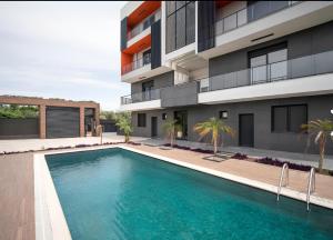 Antalya Havalimanına Yakın Havuzlu 1+1 Lux Daire