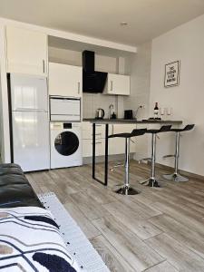 SUNSHINE Apartment