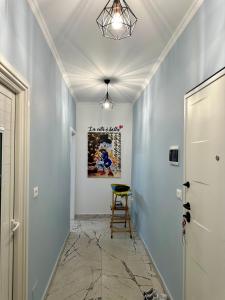 The Luxe Apartment 22