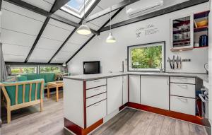 Nice Home In Toftlund With Wifi