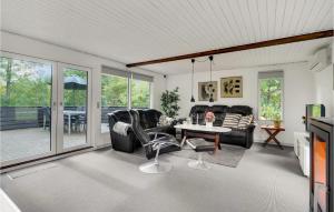 Gorgeous Home In Toftlund With Wifi
