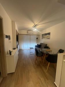 Oroño y San Luis Hermoso depto y excelente ubicación