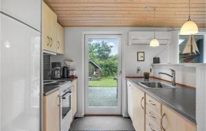 3 Bedroom Awesome Home In Ebeltoft
