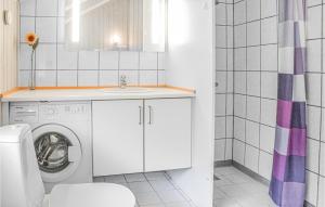 3 Bedroom Nice Home In Hemmet