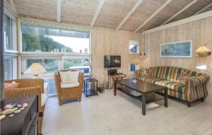 Beautiful Home In Blokhus With Wifi