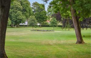 5 Bedroom Gorgeous Home In Tomelilla