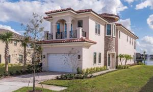 Charming 6 Bdrm Villa with Water Views at Reunion