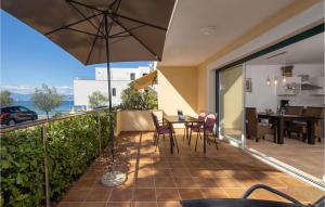 2 Bedroom Lovely Apartment In Omisalj