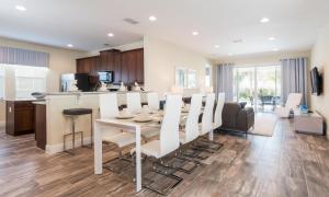 Vibrant 6 Bdrm Home with Fun Themed Rooms at Encore