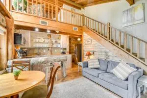 Riverfront Deck Outdoor Retreat in Fairhope! - Point Clear