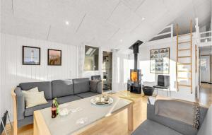 Stunning Home In Hvide Sande With Sauna