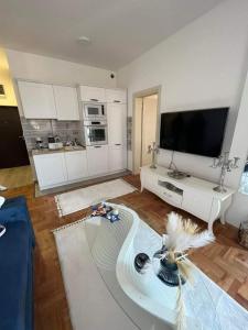 PANZIONERA Apartment Center