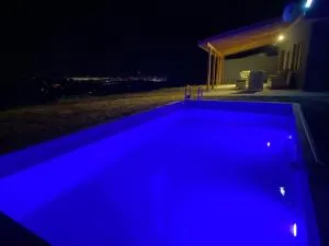 Kocaeli Başiskele Havuzlu Villa - Korfez