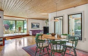 Beautiful Home In Faxe With Kitchen