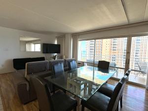 Ilikai Apt 1618 - Spacious 2BR 2BA Unit with Stunning Ocean-Lagoon View