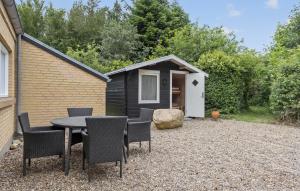 Cozy Home In Spøttrup With Sauna