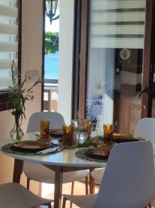 La Casucha junto al mar