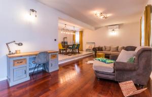 Gorgeous Home In Gornje Rastane