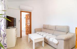 Nice Home In Benajarafe With Wifi