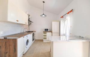 Nice Home In Benajarafe With Wifi