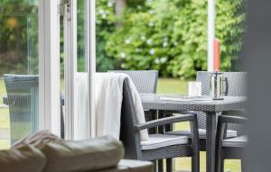 3 Bedroom Cozy Home In Juelsminde