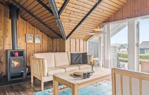 3 Bedroom Awesome Home In Juelsminde