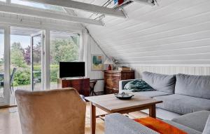 Gorgeous Home In Broager With Wifi