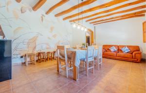 Beautiful Home In Guardiola De Fontrubí