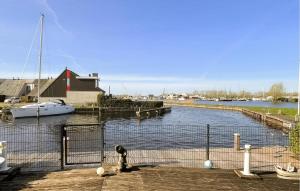 2 Bedroom Stunning Home In Lemmer