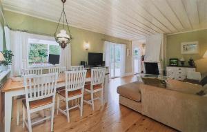 Gorgeous Home In Åkersberga With Sauna