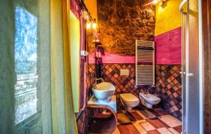 Nice Apartment In Castiglione Dorcia