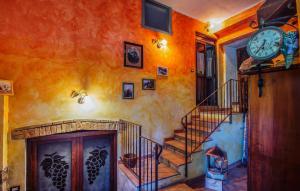 Nice Apartment In Castiglione Dorcia
