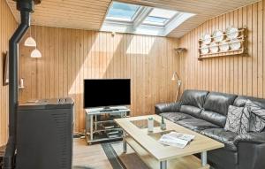 Cozy Home In Dannemare With Wifi