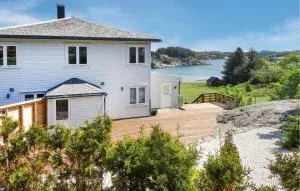 Lovely Home In Hellvik With Wifi - Nærbø