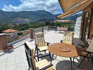 Attico Morette, terrazzo - whazapp tre due 0 26 ott ott sei 2 quattro - Boissano