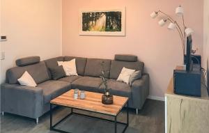 2 Bedroom Cozy Apartment In Rechlin